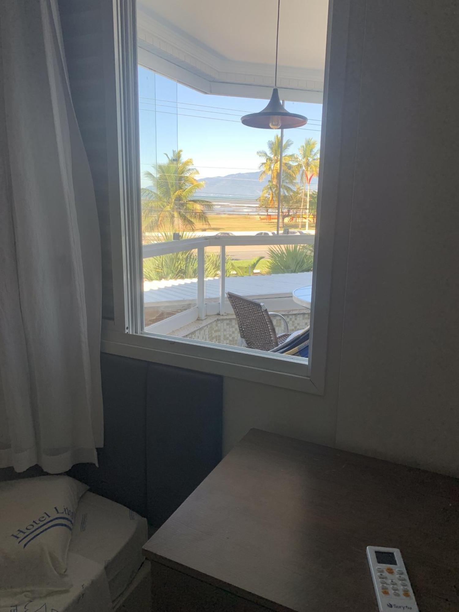 Apartamento Em Caraguatatuba Em Frente A Praia Exterior photo